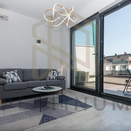 Апартаменты Penthouse Apartment Platinum