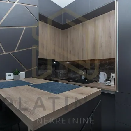 Penthouse Apartment Platinum * Сараево